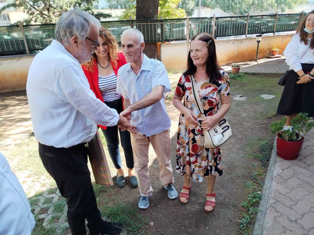 En una visita a Albania, Andrea Riccardi se reúne con el arzobispo Anastasios y visita a los enfermos psiquiátricos de las «casas rojas» de Sant'Egidio